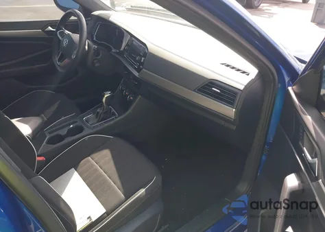 2024 Volkswagen Jetta 1.5T Sport из США, поврежденный, VIN 3VWBM7BU3RM046547